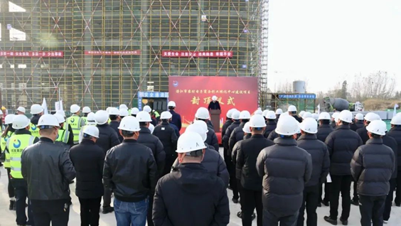 【精工匠筑 喜封金顶】潜江市农村电子商务创业孵化中心项目1号楼主体结构顺利封顶